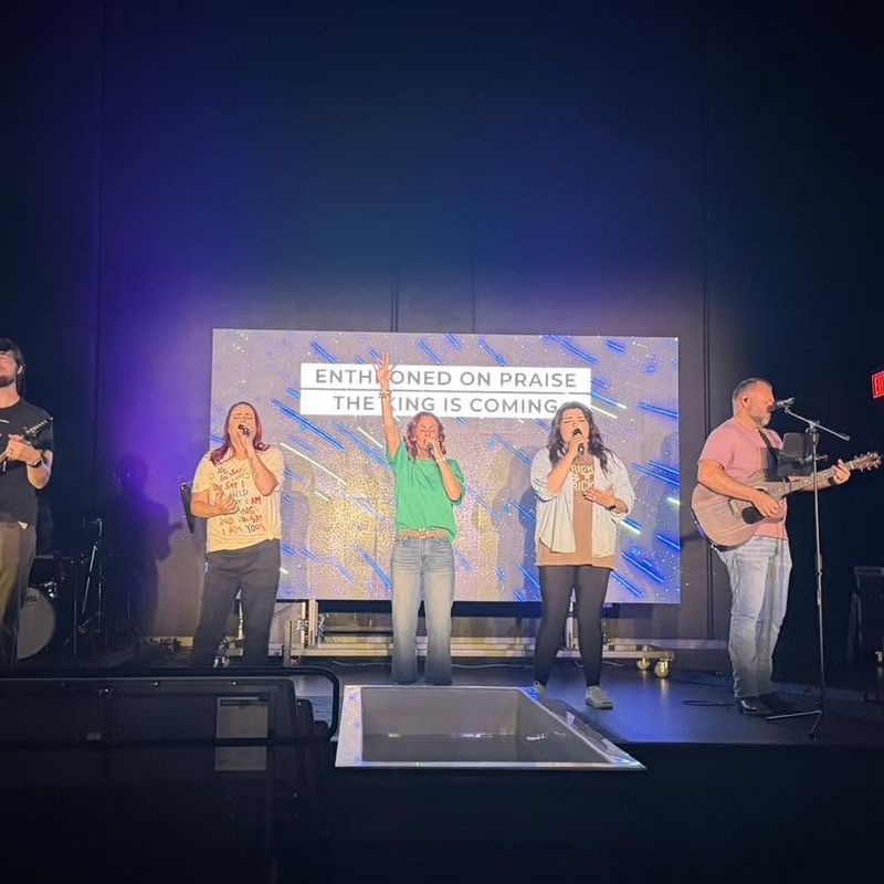 Refuge Church worship